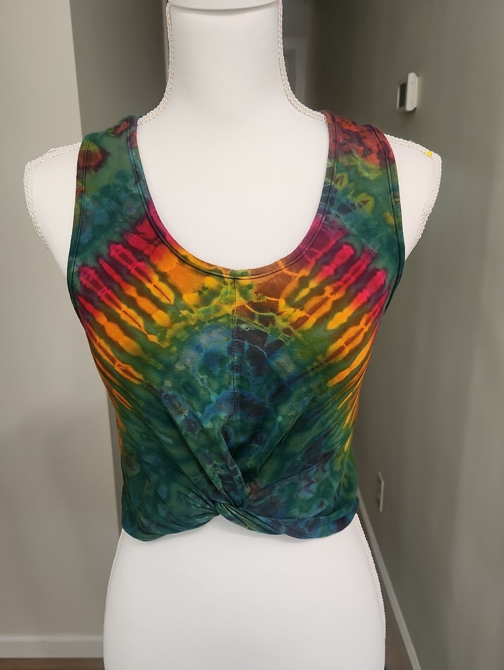 Kathmandu Imports Tie Dye Twist Front Crop Top Boho Tank Tag Standard Fits XL